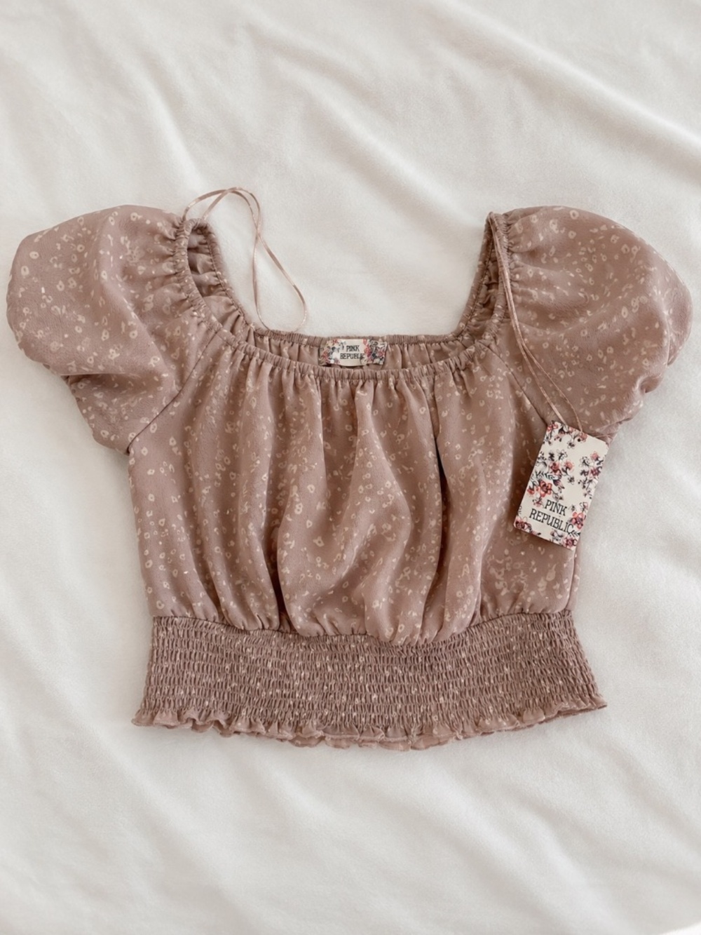 NWT Pink Republic Stone Leopard Smocked Puff Sleeve Crop Top Sz S
